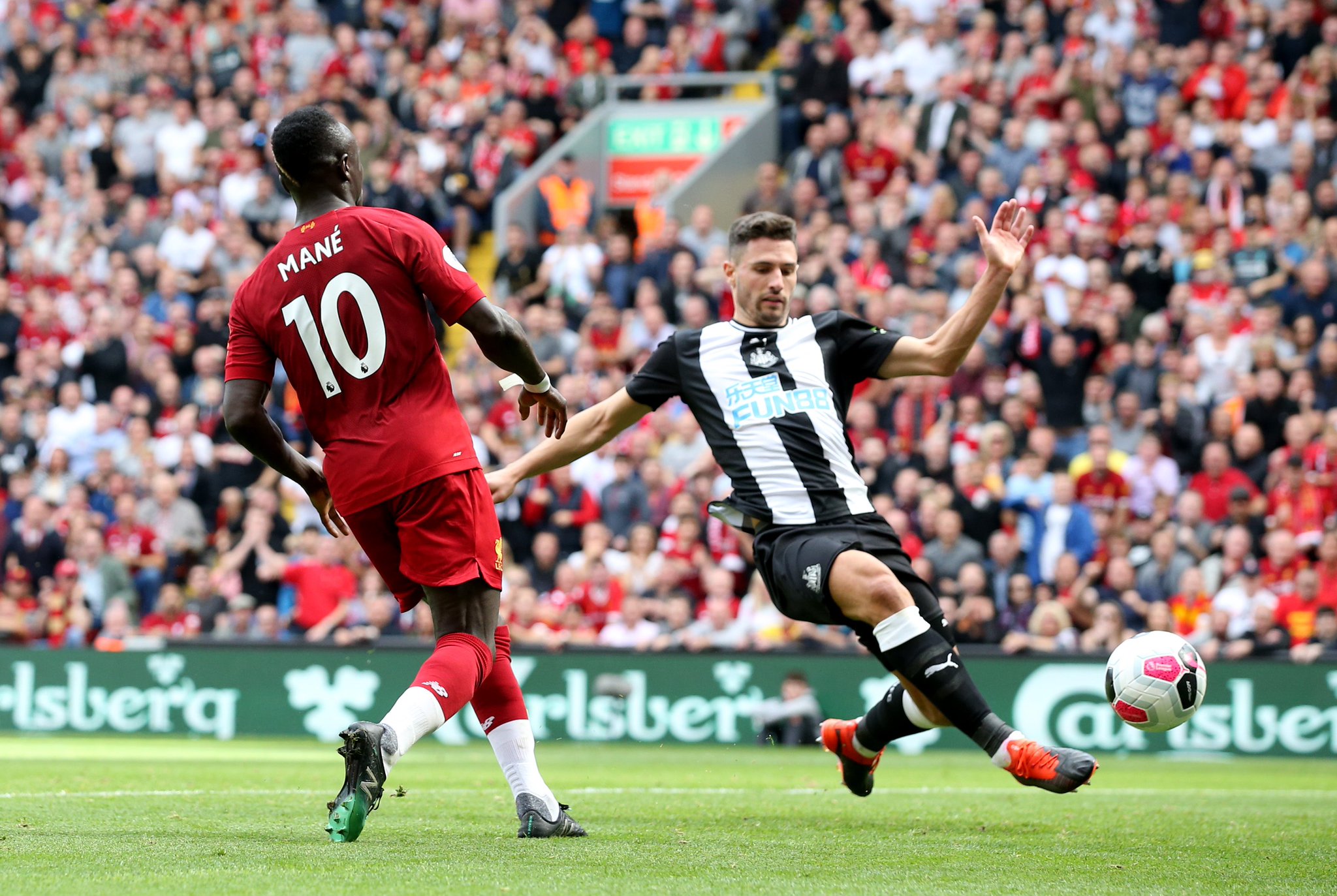 而莫拉则将 而莫拉则将